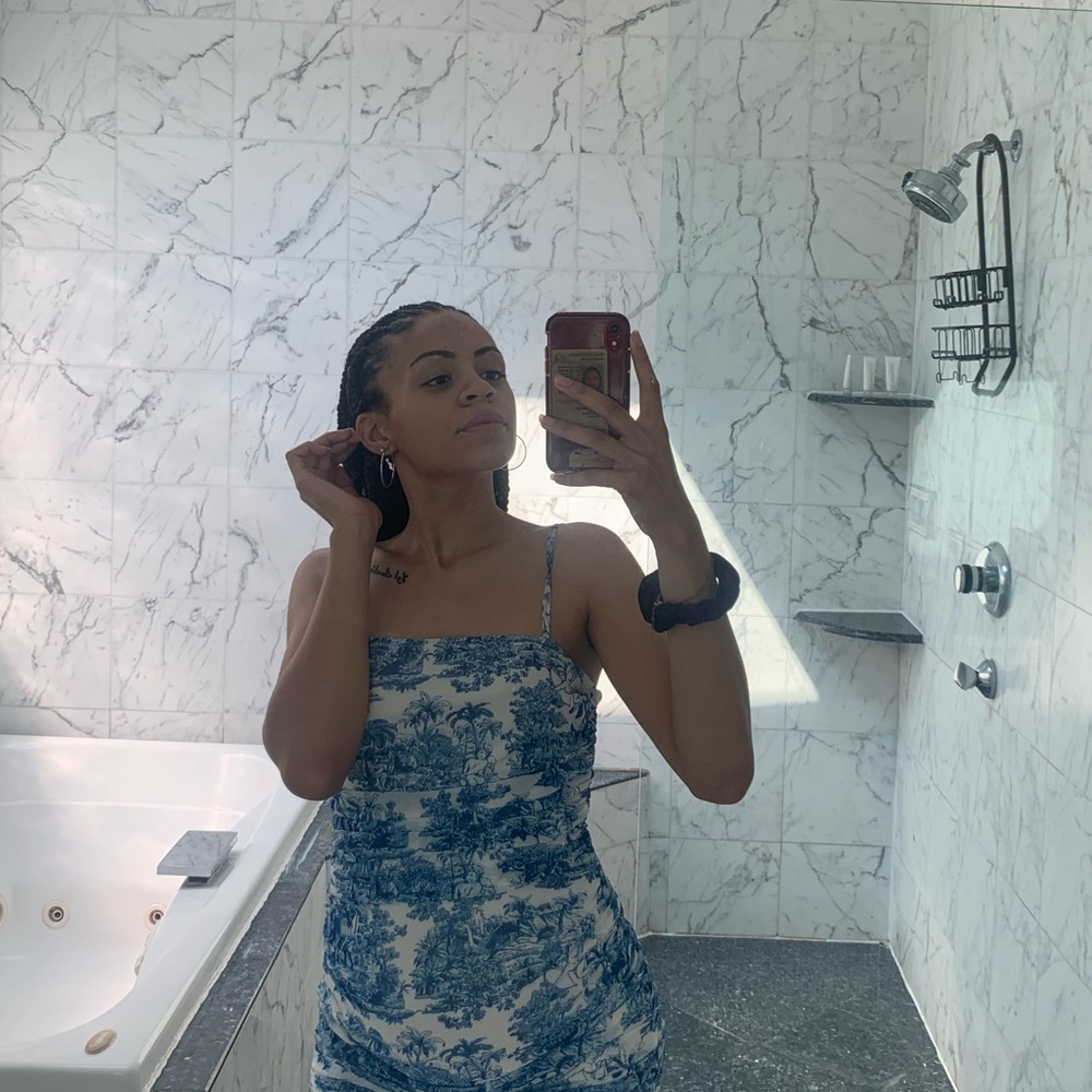 Meet your Posher, Corryna